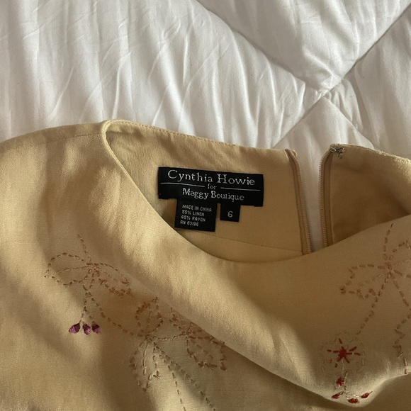 Chic Cream Midi Dress vintage Cynthia Howie - Picture 3 of 11